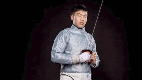 นักดาบไทยกระหึ่ม "สรวิศ" ร่วมชิงชัยในศึก NCAA Fencing ของสหรัฐฯ