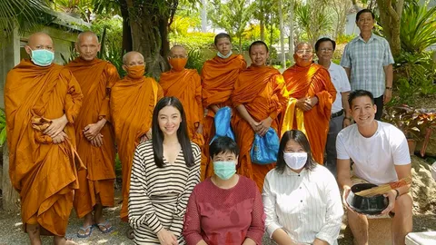 "เบลล่า" ทำบุญบ้านสวนพร้อมครอบครัว และขาดไม่ได้ "เวียร์" เป็นพ่องานให้ไม่ห่าง