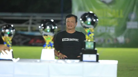 "โค้ชโต่ย" จัดแข่งฟุตบอลเยาวชน ยู-13 "Sirisak Football Festival 2020"