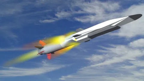 ปูตินจัดให้! ขีปนาวุธส่องเรือบรรทุกเครื่องบิน 3M22 Zircon Hypersonic Missile  