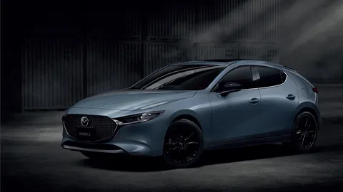 MAZDA เปิดตัวรถรุ่นพิเศษ CARBON EDITION 4 รุ่น