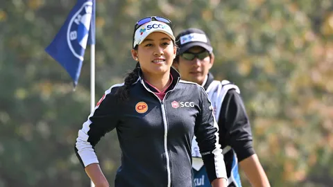 มือ 1 โลกอยู่ไม่ไกล "โปรจีน" แซงนำเดี่ยวรอบ 3 กอล์ฟ LPGA บีเอ็มดับเบิลยู เลดีส์