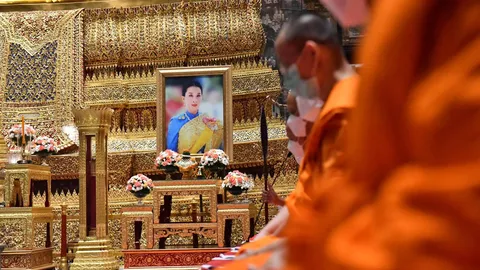 ประชาชนสามารถร่วมเจริญพระพุทธมนต์ ถวายพระพร แด่ "พระองค์ภา" ได้ทุกวัน ที่วัดสุทัศน์