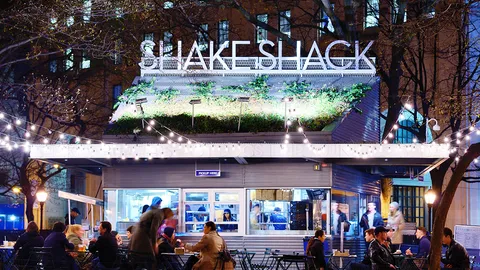 เขียนล่วงหน้ามา "10 ปี" เพิ่งได้กิน Shake Shack