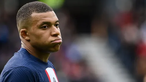 ทีมดังซาอุฯ ควักเงิน 173 ล้านปอนด์ ให้ PSG ขาย "เอ็มบัปเป" พร้อม 1 เงื่อนไขใหญ่ล่อใจนักเตะ