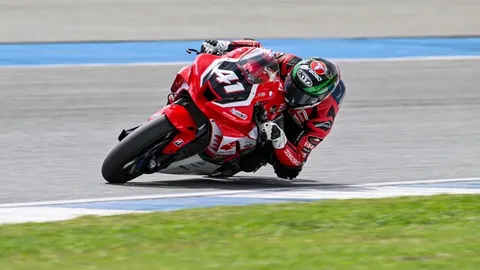 คว้าดับเบิ้ลโพล "นครินทร์-มุกข์ลดา" จองโพลโพซิชั่น "OR BRIC SUPERBIKE 2023" สนามที่ 3