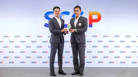 เชลล์รับรางวัลจาก SCGP จากบรรจุภัณฑ์น้ำมันหล่อลื่นผลิตจากพลาสติกรีไซเคิล 100%