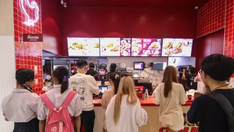 หนังไก่แซ่บ KFC ขายหมดเกลี้ยงใน 7 วัน ดันยอดผู้เข้าชมเว็บไซต์ และแอปพลิเคชัน 175 เปอร์เซ็นต์