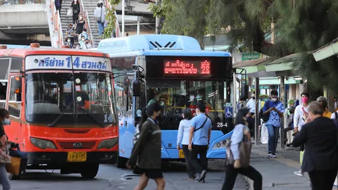 กำชับรถโดยสาร-เรือ-รถไฟฟ้า ดูแลการเดินทางรับเปิดเทอม