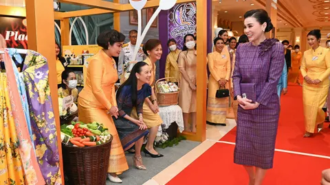 พระราชินีเสด็จฯเปิดงานวันสตรีไทย 2567