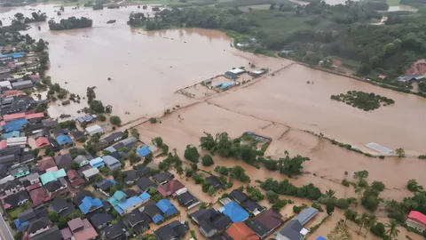 เปิดสาเหตุน้ำท่วมเหนือ "ลุ่มน้ำยม" หนักสุด คาดอีก 2 วัน "สุโขทัย" จมบาดาล