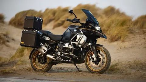 สายลุยติดหรู BMW R 1250 GS Adventure Ultimate Edition 