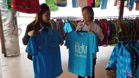 ยอดขายเสื้อสีฟ้าพุ่ง! วันละ 50-100 ตัว ปชช.แห่ซื้อร่วม Bike for Mom