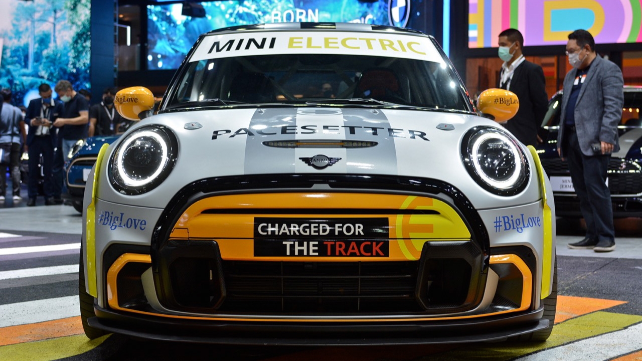 เล็กโหด! โผล่ในมอเตอร์เอ็กซ์โป MINI Electric Pacesetter inspired by JCW