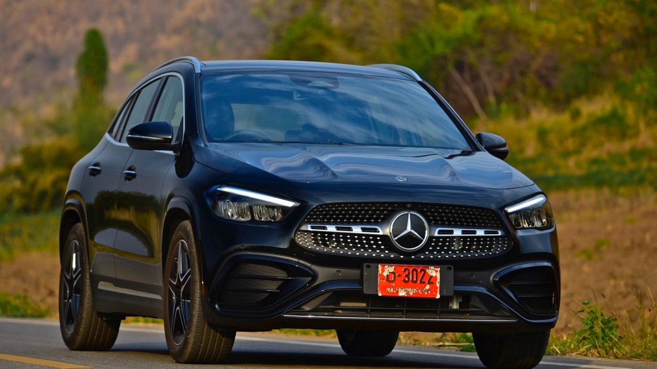 ประกอบไทยขับดีงาม ทดสอบ Mercedes-Benz GLA200 AMG Dynamic 