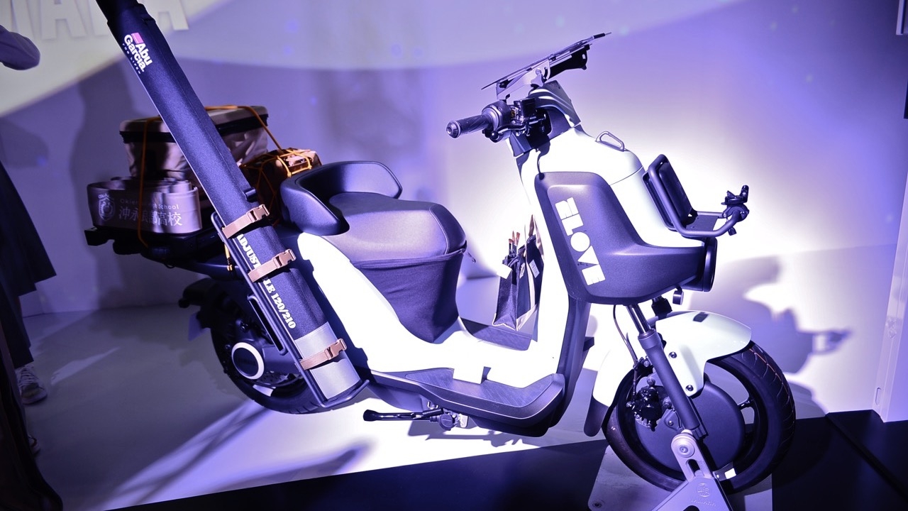 เจาะ Yamaha มอเตอร์ไซค์ไฟฟ้ามอเตอร์คู่+ระบบขับอัตโนมัติ ในงาน Japan Mobility Show 2023