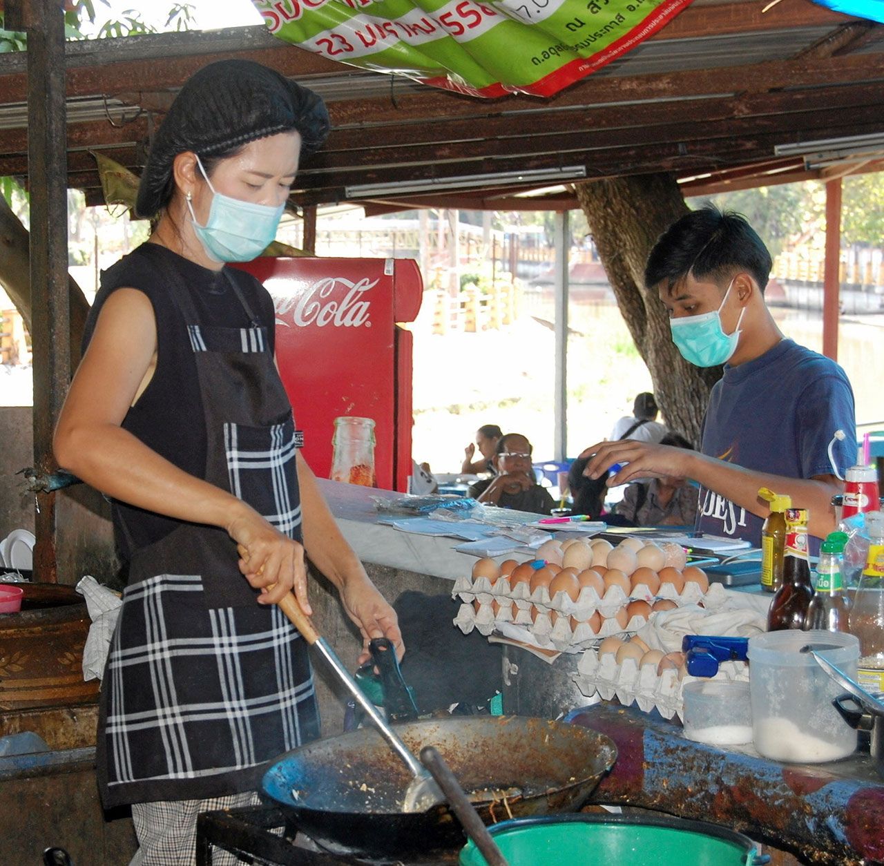 ซิกเนเจอร์... “ผัดไทยชายคลอง”