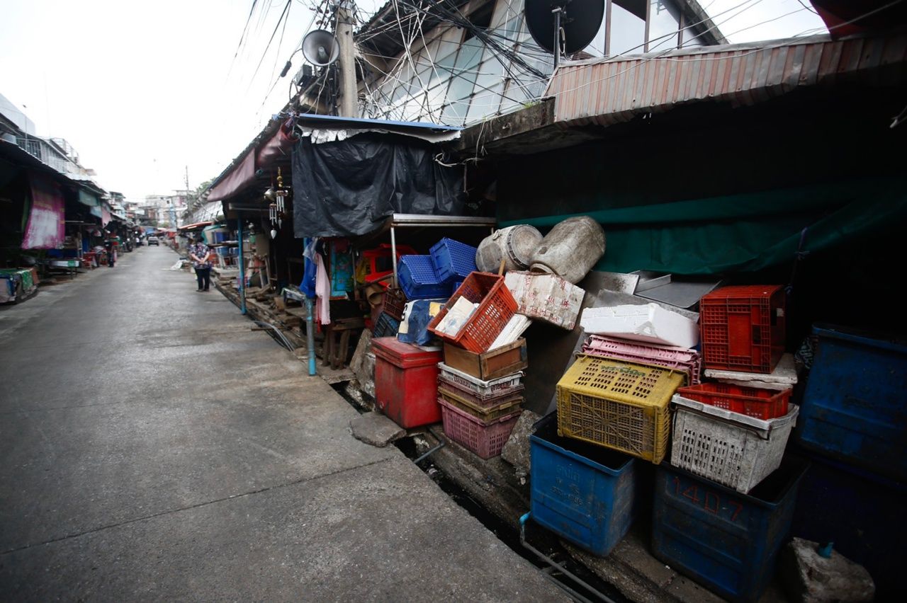 ตลาดสดเทศบาลนครนนทบุรี ในบรรยากาศที่ร้างผู้คน