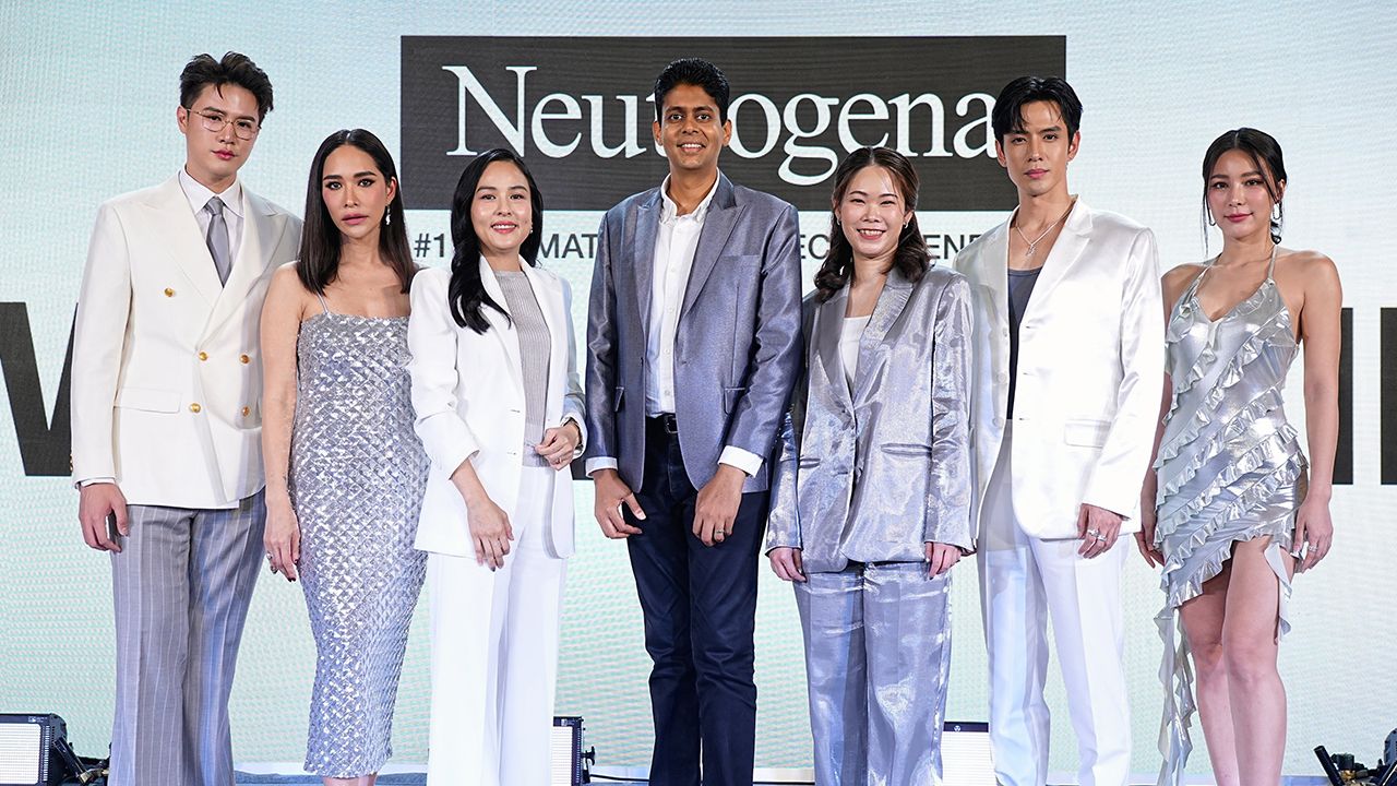 ไม่กลัวแก่ ราวี บอร์เดีย และ ชวีนา จิตรสมบูรณ์ เปิดตัว “NEUTROGENA® VISIBLE REPAIR” ผลิตภัณฑ์ดูแลผิวสองขั้นตอนในหนึ่งเดียวช่วยลดริ้วรอยลึกใน 7 วันและลดโอกาสเกิดริ้วรอยใหม่ โดยมี วรรณกนก พูลพันธุ์ และ ภาณุพงศ์ ภัทรกุลทวี มาร่วมงานด้วย ที่เซ็นทรัลเวิลด์ วันก่อน.