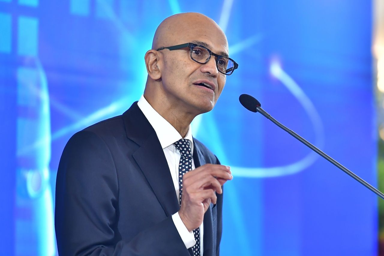 นาย Satya Nadella ประธานบริษัทและประธานเจ้าหน้าที่บริหาร บริษัท ไมโครซอฟท์ คอร์ปอเรชั่น