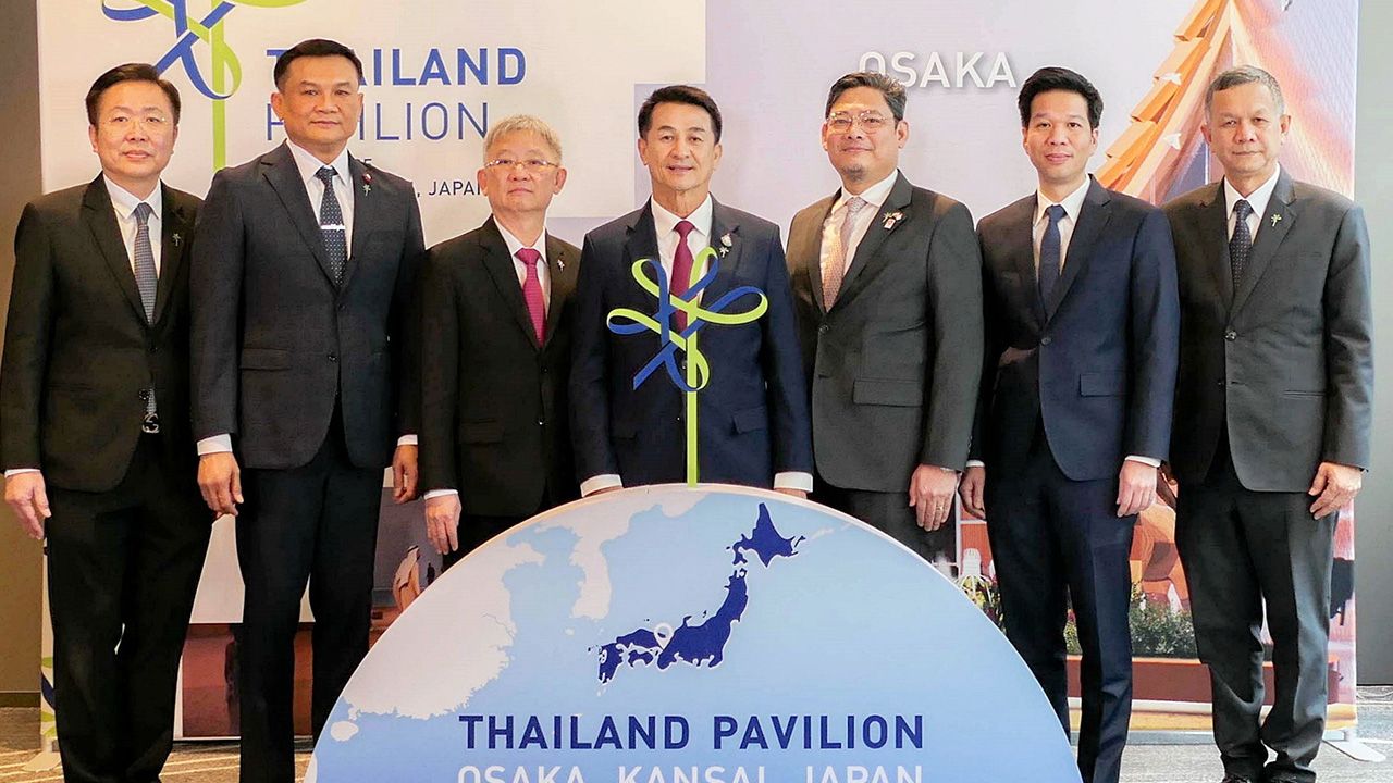 เตรียมพร้อม นพ.ชลน่าน ศรีแก้ว รมว.สาธารณสุข แถลงข่าวความพร้อมการจัดทำอาคารนิทรรศการไทย ในงาน EXPO 2025 OSAKA, KANSAI, JAPAN โดยมี นพ.โอภาส การย์กวินพงศ์ และ อัครพงศ์ เฉลิมนนท์ มาร่วมงานด้วย ที่โรงแรมเซ็นทารา แกรนด์ โอซากา ประเทศญี่ปุ่น วันก่อน.