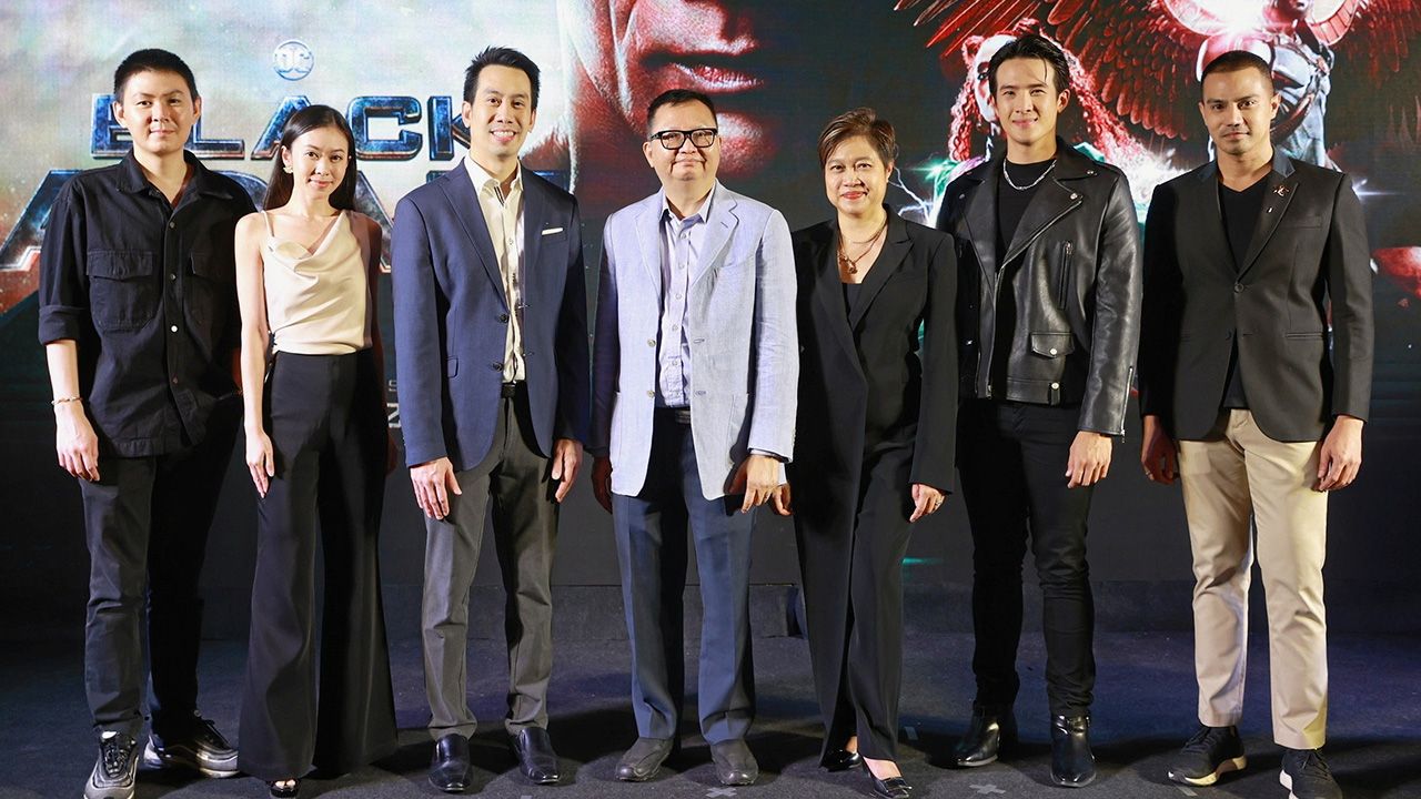 ดูหนัง  -  นรุตม์ เจียรสนอง และ เฮนรี่ ทราน จัดงาน “THAILAND PREMIERE BLACK ADAM” ชมภาพยนตร์แอนตี้ฮีโร่ระดับตำนานจากจักรวาล DC โดยมี ไพพรรณ หลักแหลม, เจมส์ มาร์ และ หฤทัย ไชยันต์ ณ อยุธยา มาร่วมชมด้วย ที่โรงภาพยนตร์ควอเทียร์ ซีเนอาร์ต วันก่อน.