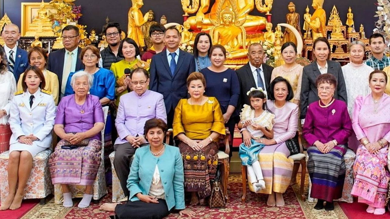 กฐินพระราชทาน พระวิบูลธรรมวิเทศ รองประธาน กก.บห.คณะสงฆ์ธรรมยุต เป็นประธานสงฆ์พิธีถวายผ้าพระกฐินพระราชทาน ณ วัดญาณรังษี รัฐเวอร์จิเนีย สหรัฐฯ มี ณรงค์–กาญจนา–ด.ญ.ณัฐชา ดำแดง เป็นประธานทอดฯ.