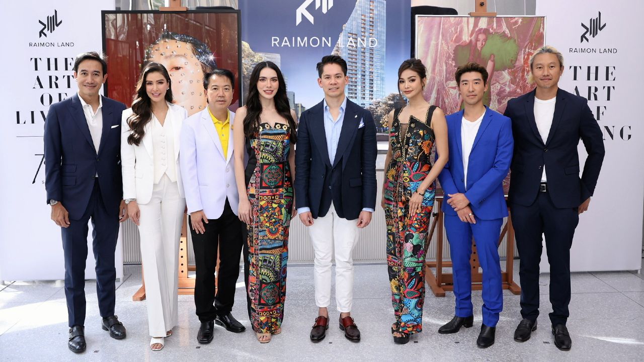 ถ่ายสวย กรณ์ ณรงค์เดช จัดงาน “The Art of Living” อาร์ตมิวเซียมใจกลางสาทร ผลงานภาพถ่ายของ คณชัย เบญจรงคกุล โดยมี นพ.อัครฐาน จิตนุยานนท์, เฉลิมชัย มหากิจศิริ, กมลสุทธิ์ ทัพพะรังสี และ อิงฟ้า วราหะ มาร่วมงานด้วย ที่สำนักงานขายเทตต์ สาทร ทเวลฟ์ วันก่อน.