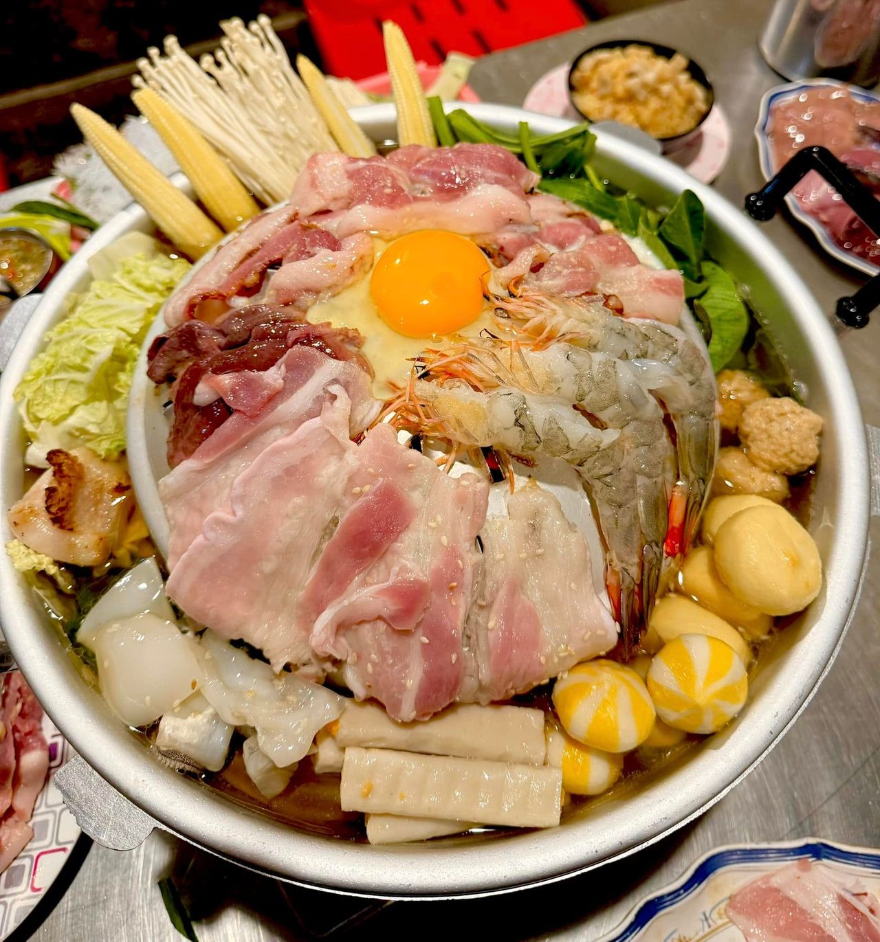 ร้านหมูกระทะกรุงเทพฯ : หมูจุ่มหมูกระทะคุณเปิ้ล