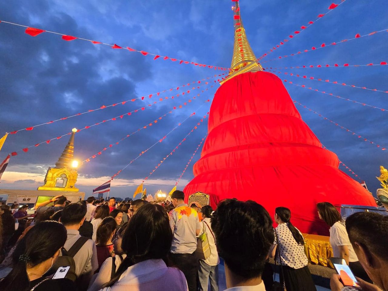 ที่มาของภาพ : เพจเฟซบุ๊กวัดสระเกศ ภูเขาทอง กรุงเทพ ฯ watsaket