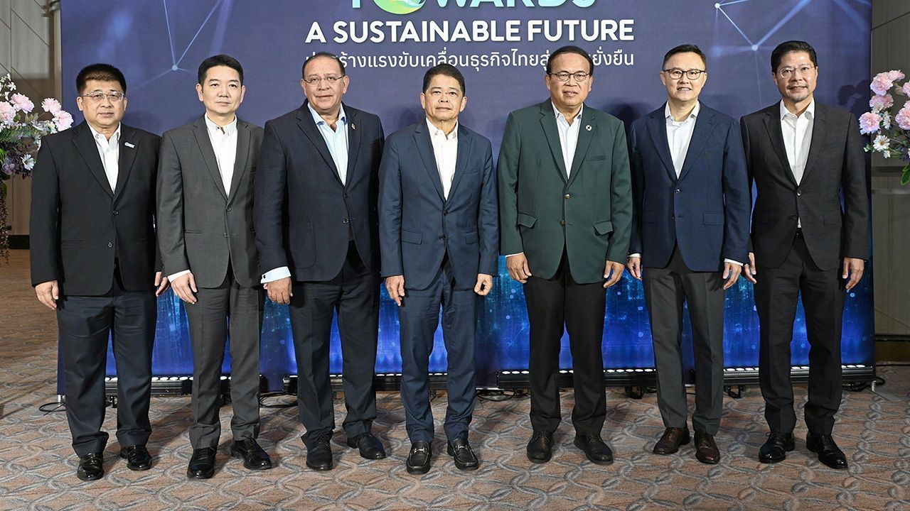 ยั่งยืน - ประเสริฐ บุญสัมพันธ์ เปิดงาน “TBCSD Towards a Sustainable Future มุ่งสร้างแรงขับเคลื่อนธุรกิจไทยสู่ความยั่งยืน” โดยมี ดร.วิจารย์ สิมาฉายา, พิพิธ เอนกนิธิ, มนตรี ลาวัลย์ชัยกุล และ ปฐมภพ สุวรรณศิริ มาร่วมงานด้วย ที่โรงแรมอัศวิน แกรนด์ คอนเวนชั่น วันก่อน.