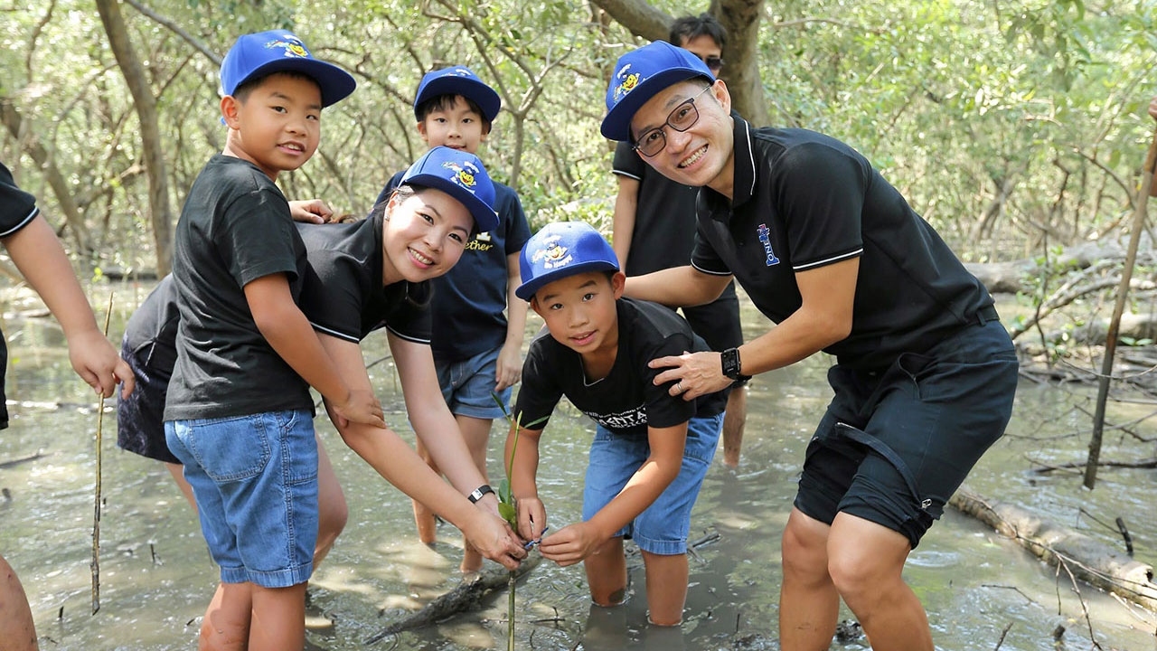 รวมพลังรักษ์แผ่นดิน เพิ่มพื้นที่ป่าชายเลน สร้างสมดุลระบบนิเวศน์ลดโลกร้อน