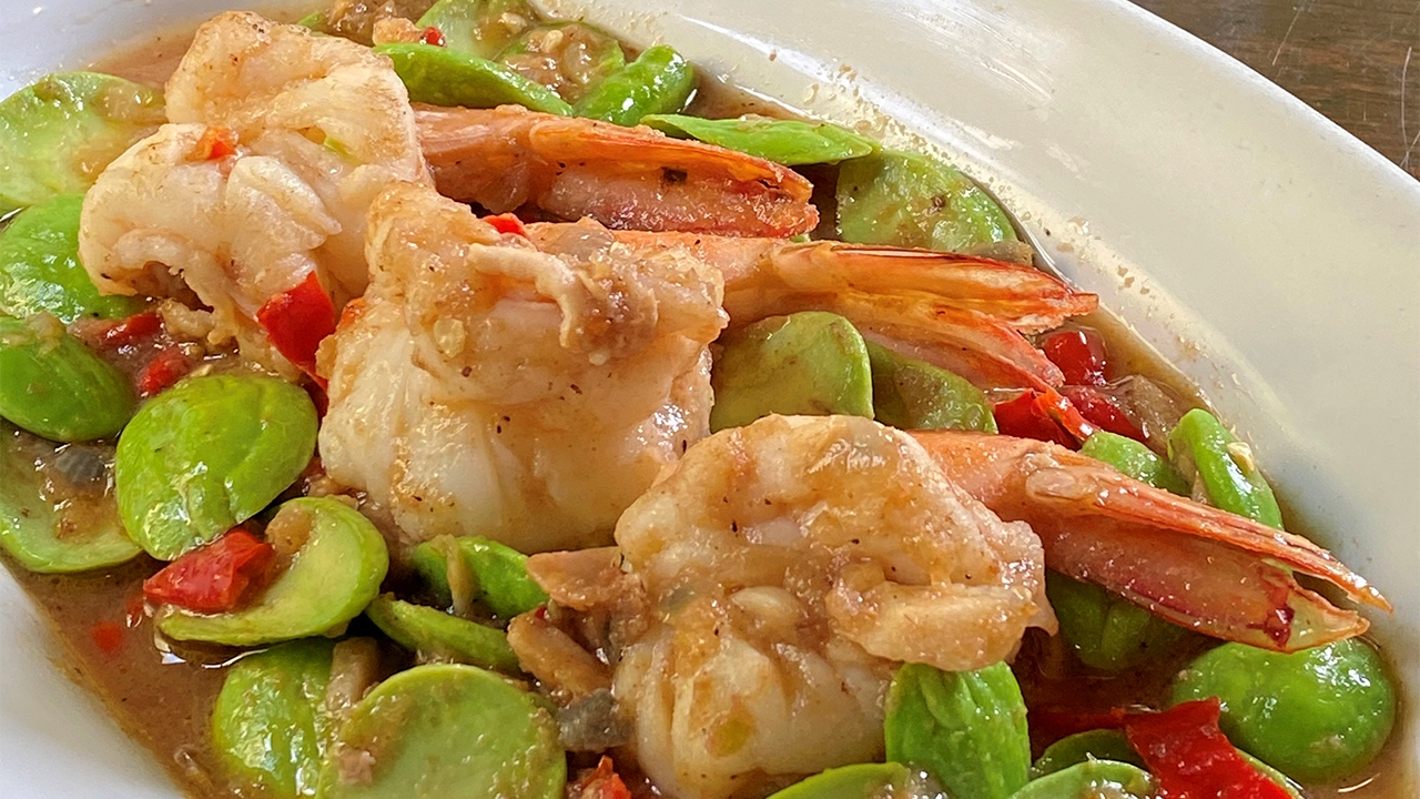 เปิดสูตร กุ้งผัดสะตอ & ผัดผักลิ้นห่าน ร้านชื่อดัง “ระย้า” ภูเก็ต