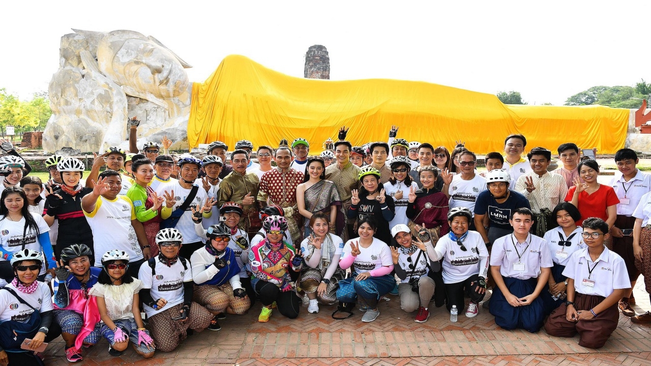 บุพเพสันนิวาสยังไม่วาย นำดาราร่วมปั่นจักรยานเที่ยวตามรอยที่อยุธยา