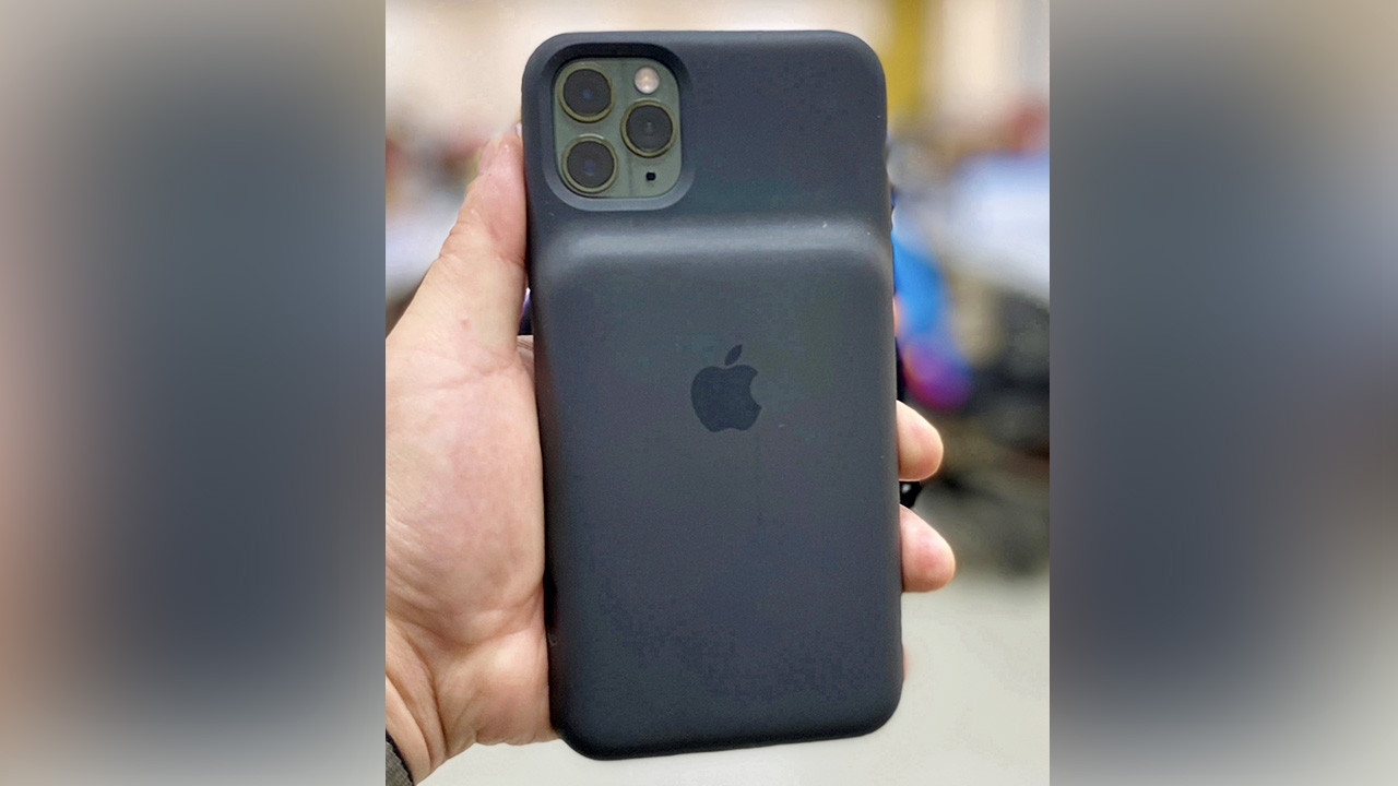 “เคสปูด” ยืดการใช้งาน iPhone 11 Pro Max