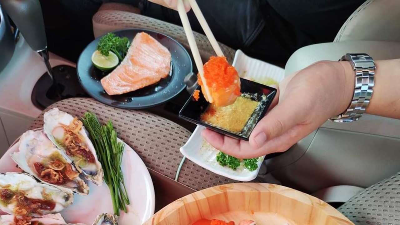 ปรับการขายใหม่ ร้านซูชิเชียงใหม่ เปลี่ยนจากไดร์ฟอิน เป็นไดร์ฟทรู ทุกเมนู20บาท