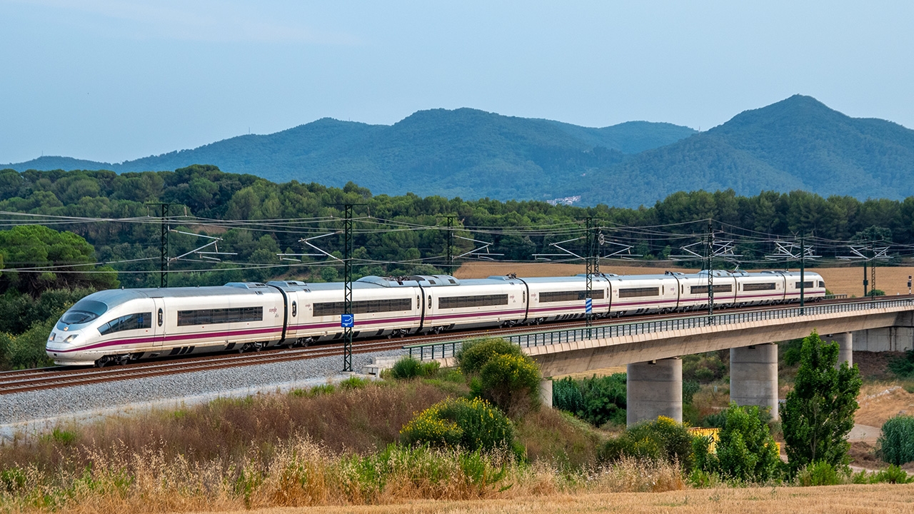 แก้สัญญารถไฟความเร็วสูงเชื่อม 3 สนามบิน ครม.ไฟเขียวให้ผ่อนจ่าย “แอร์พอร์ตลิงก์” 7 งวด