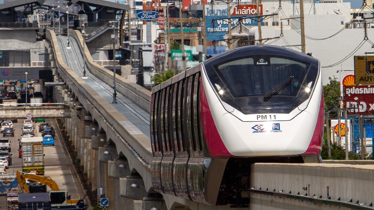 ความเป็นมารถไฟฟ้าสายสีชมพู (นมเย็น) เริ่มโครงการเมื่อไร แล้วจะเปิดเมื่อไร