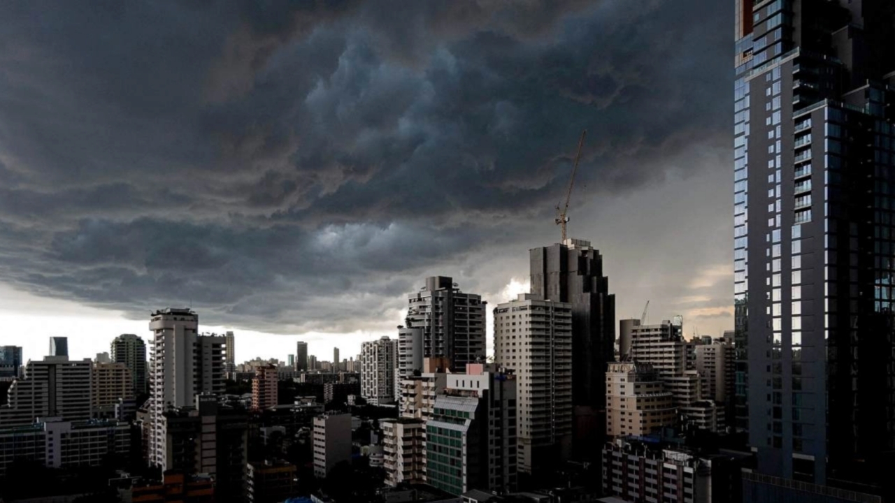 สภาพอากาศวันนี้ กรมอุตุฯ เตือนฝนตกหนักถึงหนักมาก กทม.ปริมณฑล เจอฝน 60%