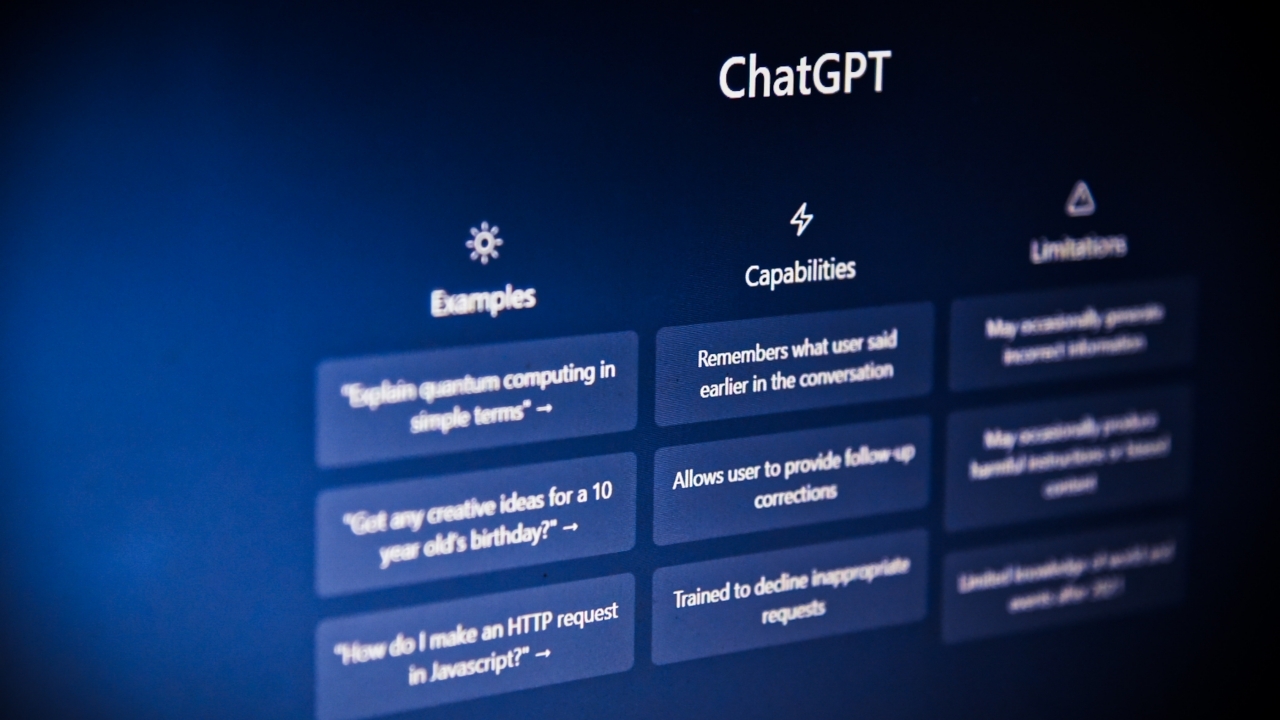 Apple เริ่มต้นทดสอบแชตบอตสไตล์ ChatGPT 