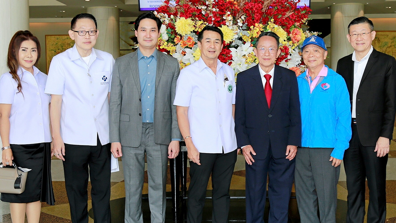 “ชลน่าน ศรีแก้ว” เปิดงาน “รำลึก 16 ปี นายแพทย์สงวน นิตยารัมภ์พงศ์”