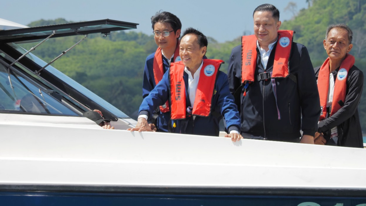 ดร.ธรณ์ ปลื้ม "พัชรวาท" แก้ปัญหา "หญ้าทะเล" เสื่อมโทรม เป็นอาหาร "พะยูน"