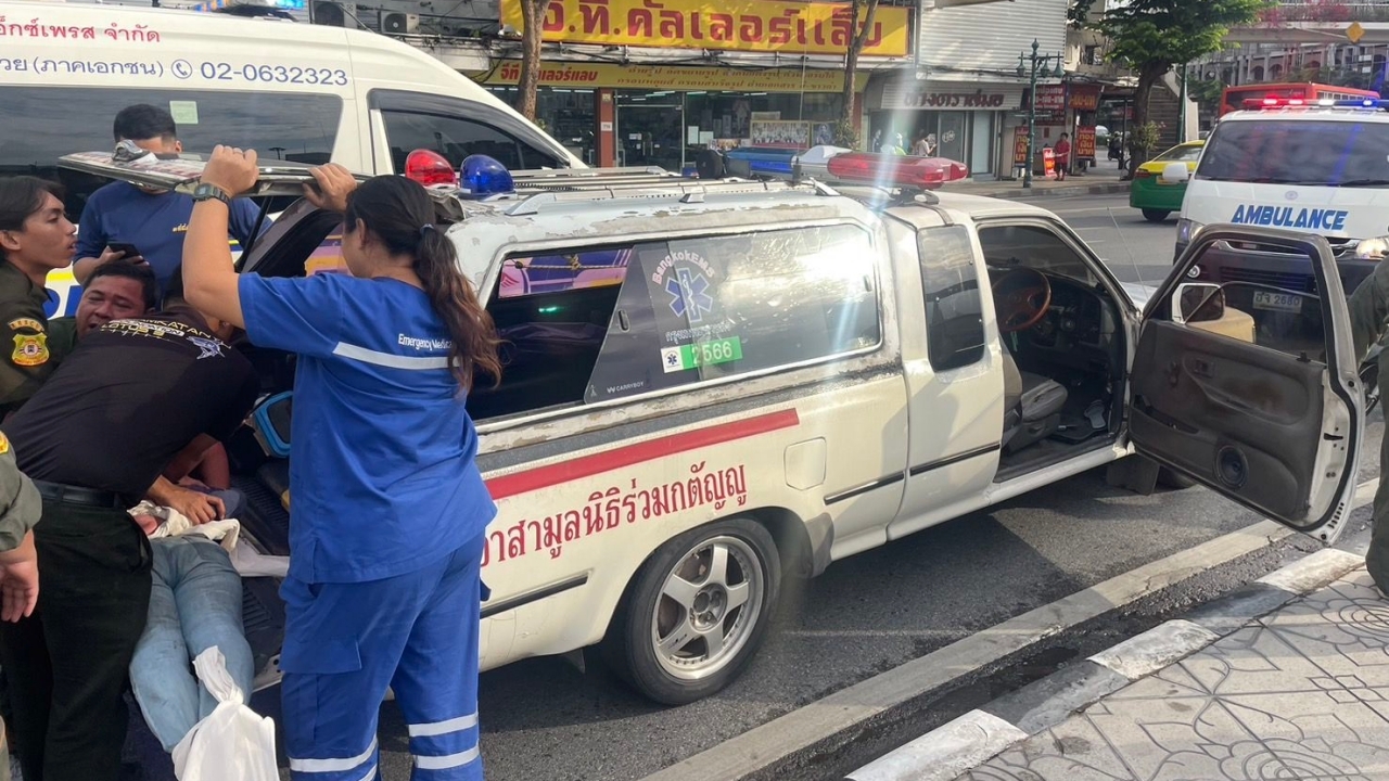 สกัดจับวุ่น สาวญี่ปุ่นขโมยรถกู้ภัยร่วมกตัญญู ขณะจอดอยู่หน้า สน.ลุมพินี