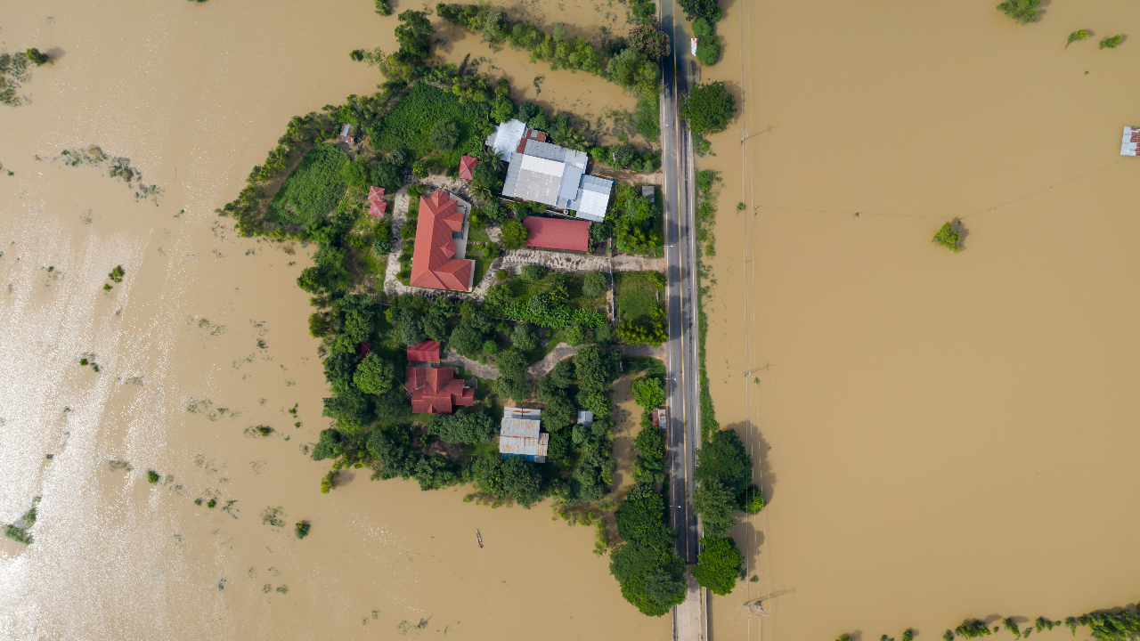 สมาคมประกันวินาศภัยไทย แนะตรวจสอบ 5 กรมธรรม์ประกันภัยที่คุ้มครองน้ำท่วม 