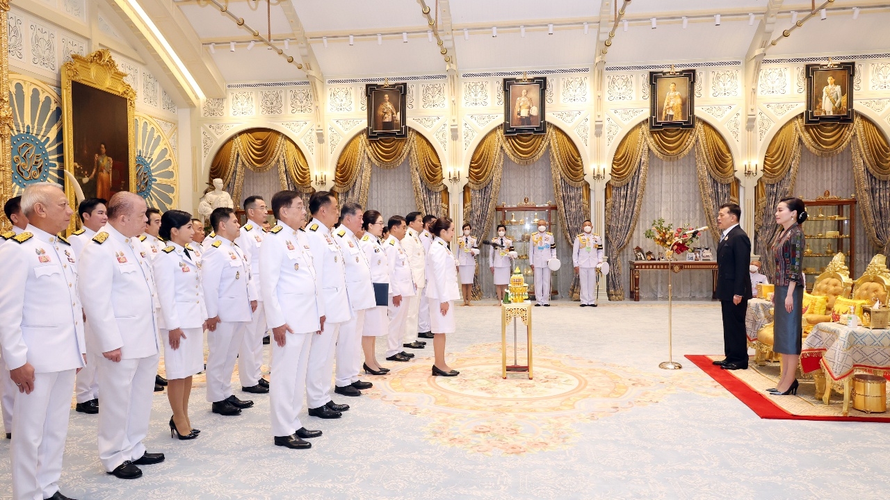 ในหลวง พระราชทานพระราชดำรัสให้กำลังใจ นายกฯ-ครม. มุ่งมั่นปฏิบัติหน้าที่เพื่อชาติ