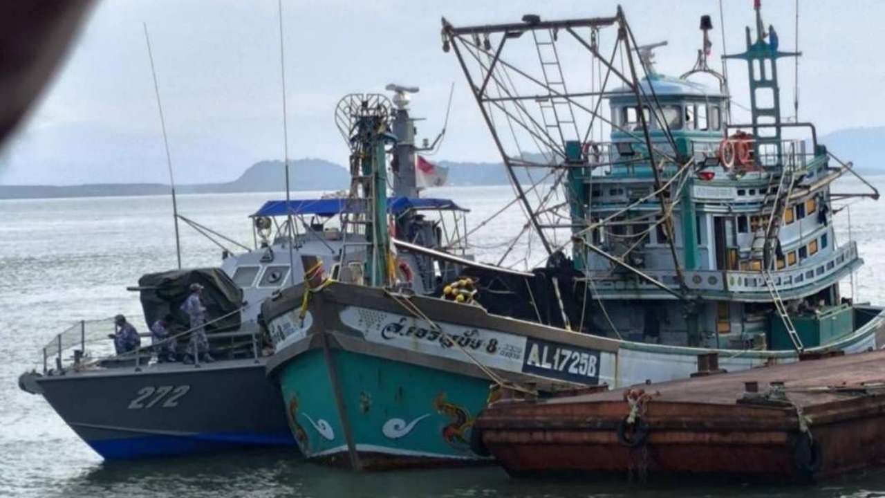 "เมียไต้ก๋งเรือ" เดินทางไปรอรับสามี หลัง "เมียนมา" เตรียมปล่อยตัว 4 คนไทยวันนี้