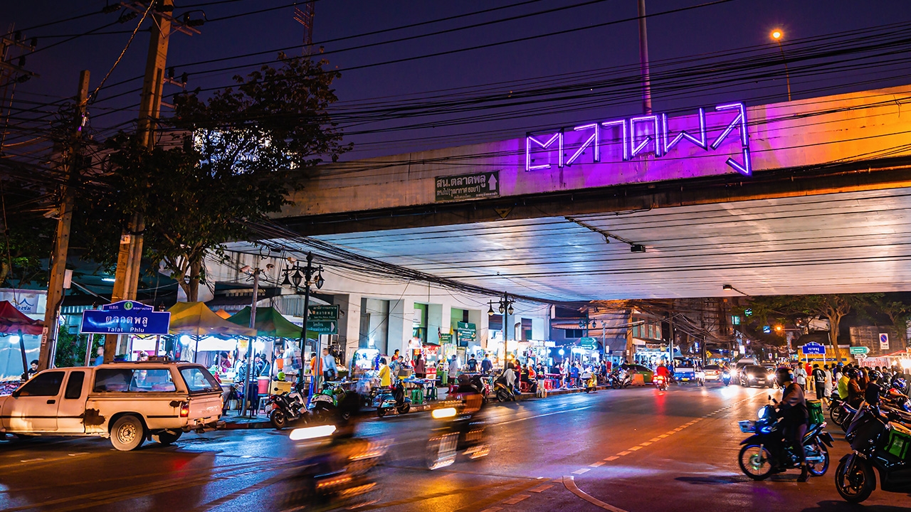 ทำตลาดพลูเป็นที่ท่องเที่ยว จัดงบ 68 ปรับปรุงถนน ที่จอดรถ สะพานข้ามคลอง